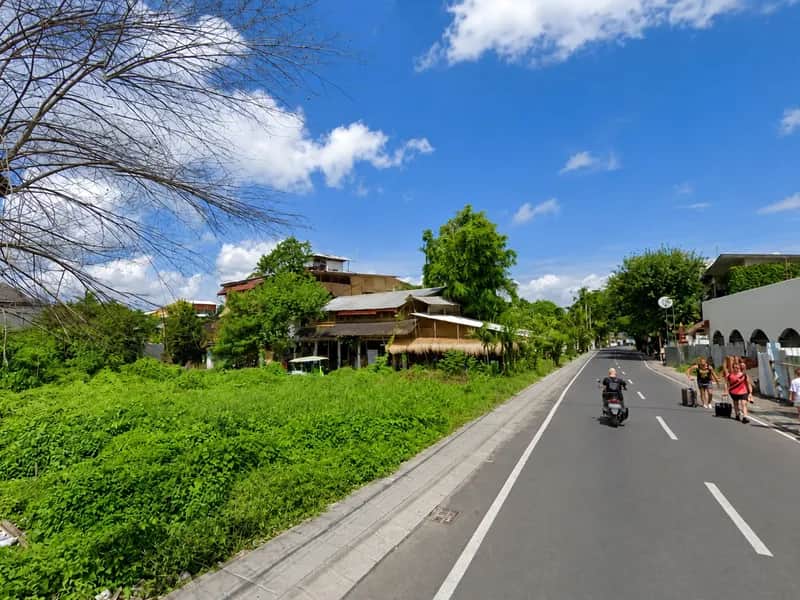 720m² Corner Land Plot – 100m to Canggu Beach