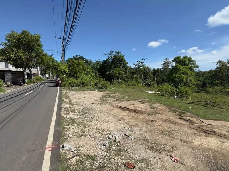 20 Are Main Road Land in Balangan, Freehold