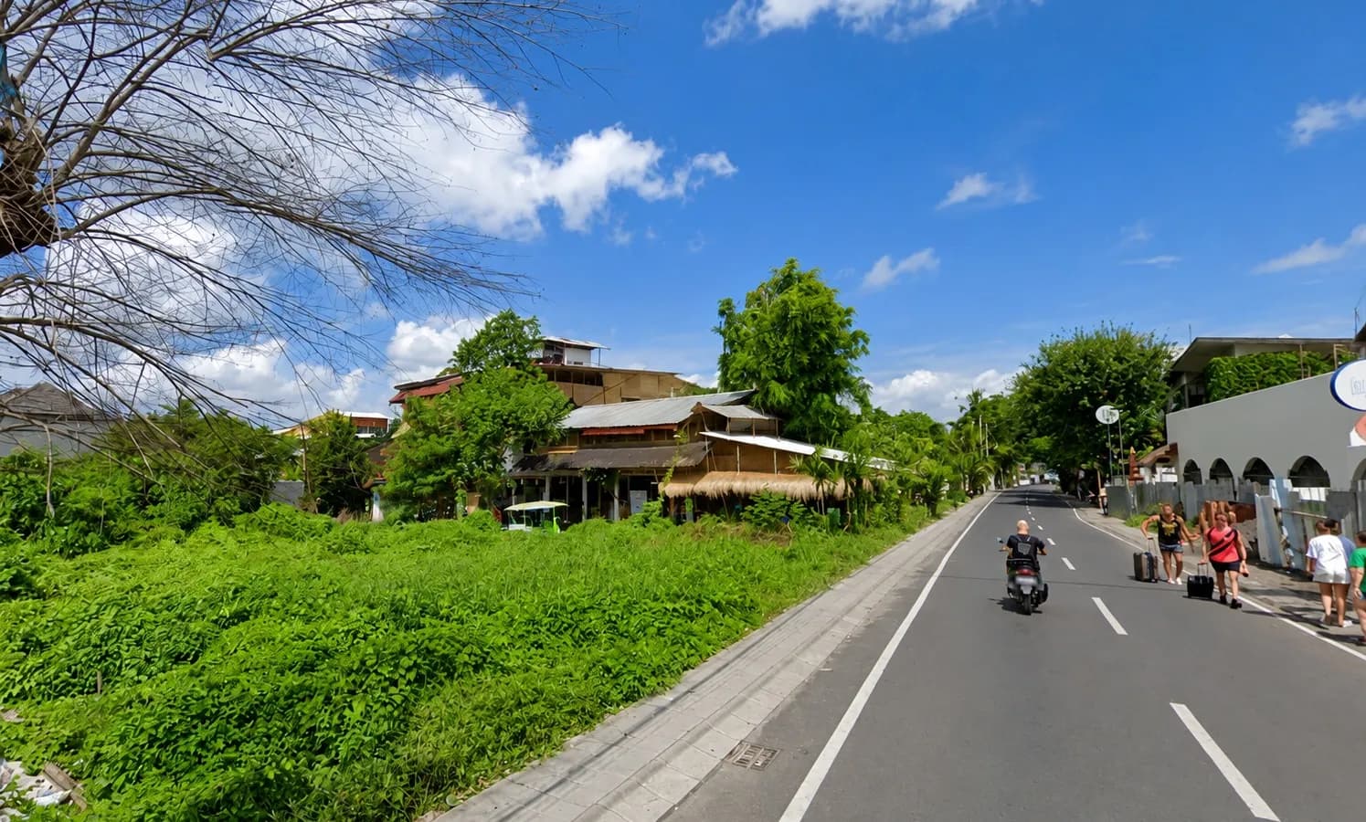 720m² Corner Land Plot – 100m to Canggu Beach